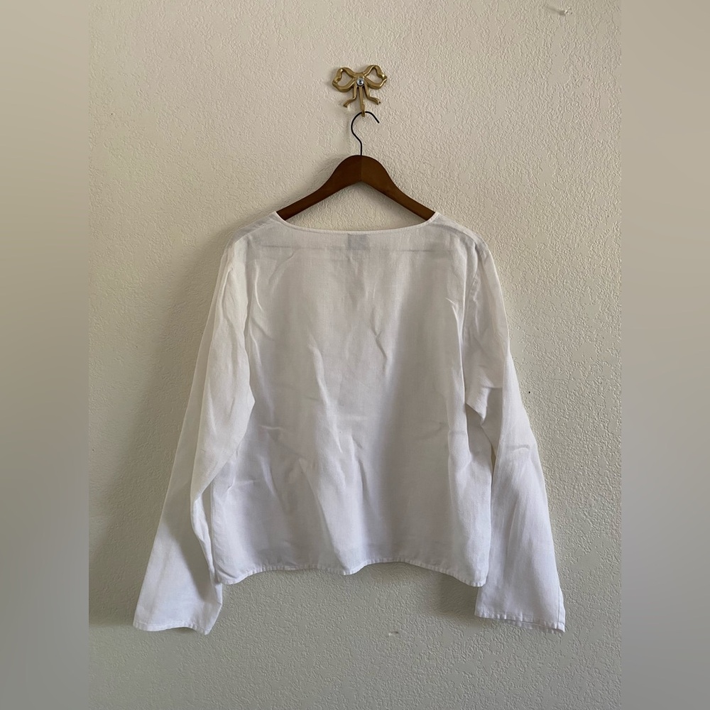 Eileen Fisher Linen Pullover Long Sleeve Top Blouse Split Neck Line Size M White - Picture 2 of 9
